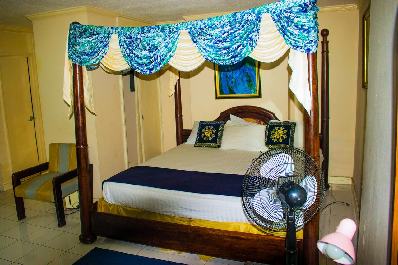 Turtle Beach Towers Ocho Rios Exterior photo