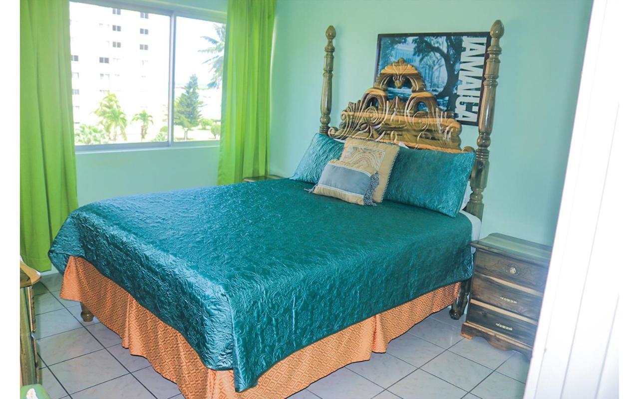 Turtle Beach Towers Ocho Rios Exterior photo